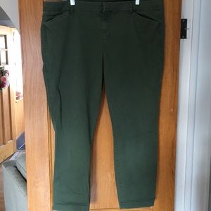 Old Navy Pixie Chinos